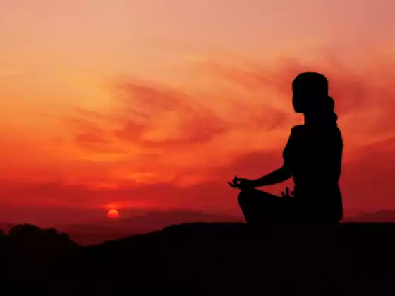 7 Chakra Yoga Chào và Thiền