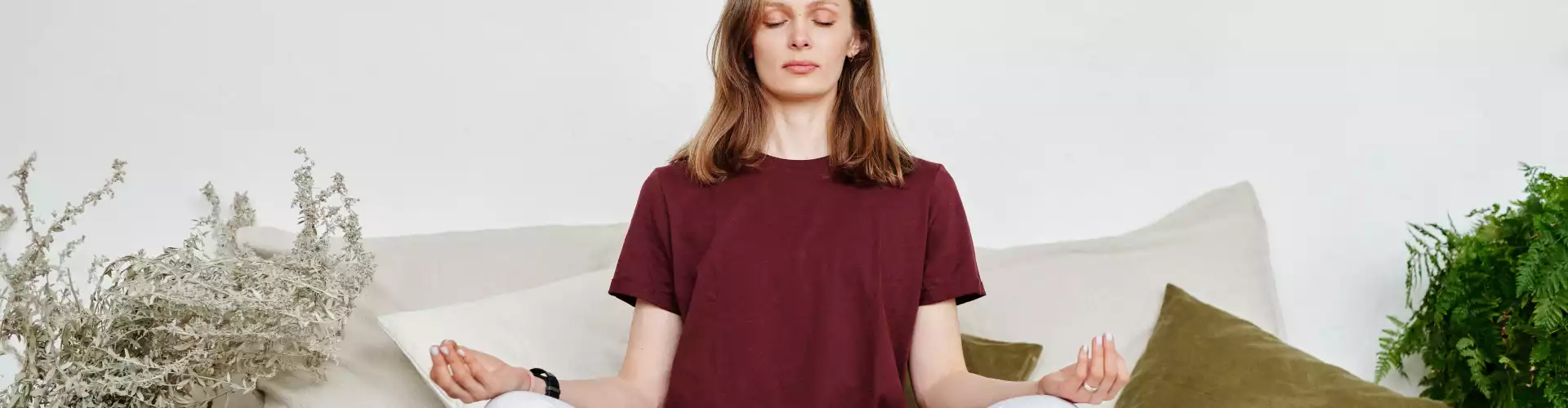 Новогодняя мантра и практика медитации - Online Class by Stephanie Brail